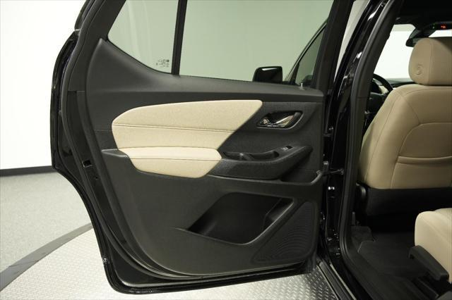 used 2023 Chevrolet Traverse car, priced at $32,200