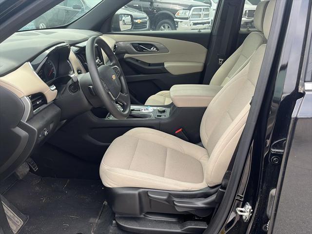 used 2023 Chevrolet Traverse car, priced at $32,700