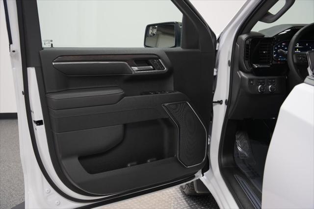 new 2025 GMC Sierra 1500 car, priced at $48,245