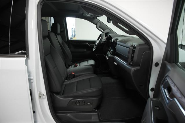 new 2025 GMC Sierra 1500 car, priced at $48,245