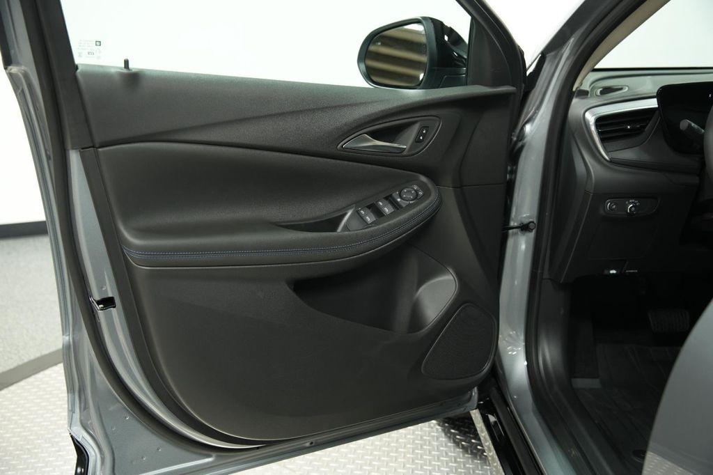 new 2026 Buick Encore GX car, priced at $25,580