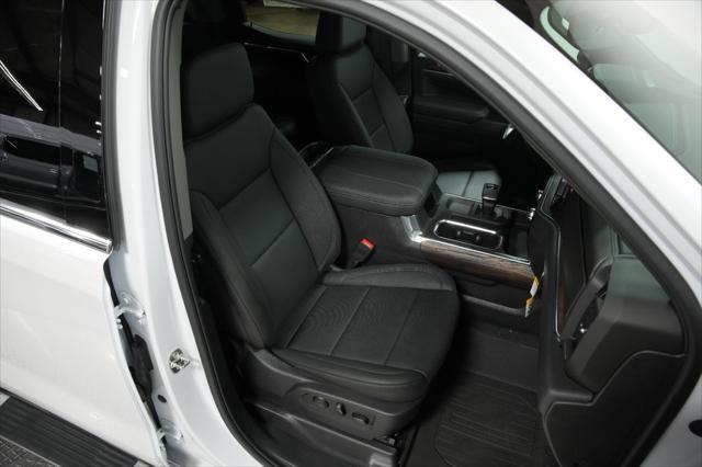 new 2025 GMC Sierra 1500 car, priced at $56,570