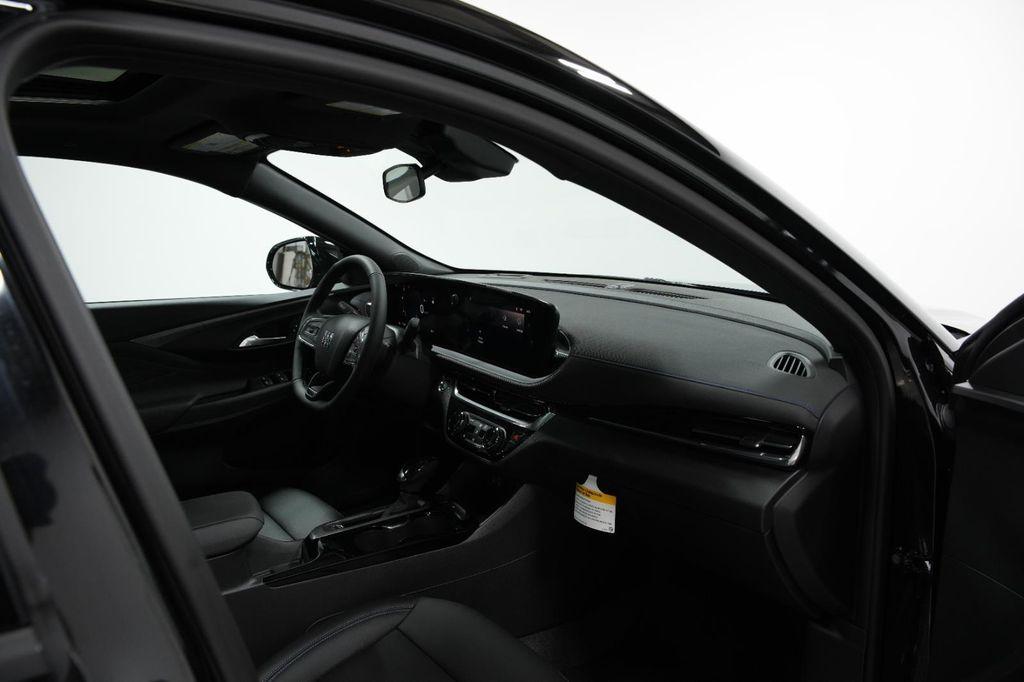 new 2025 Buick Envista car, priced at $27,470