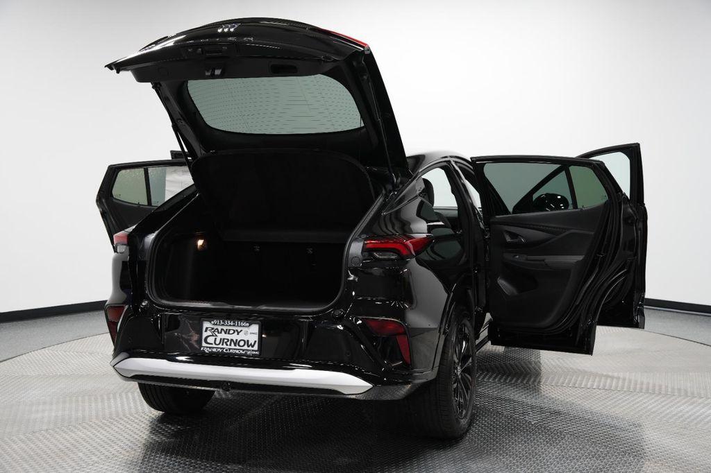 new 2025 Buick Envista car, priced at $27,470