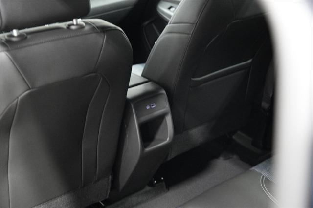 new 2025 Buick Envista car, priced at $26,325
