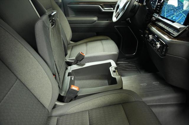 new 2025 GMC Sierra 1500 car, priced at $45,905