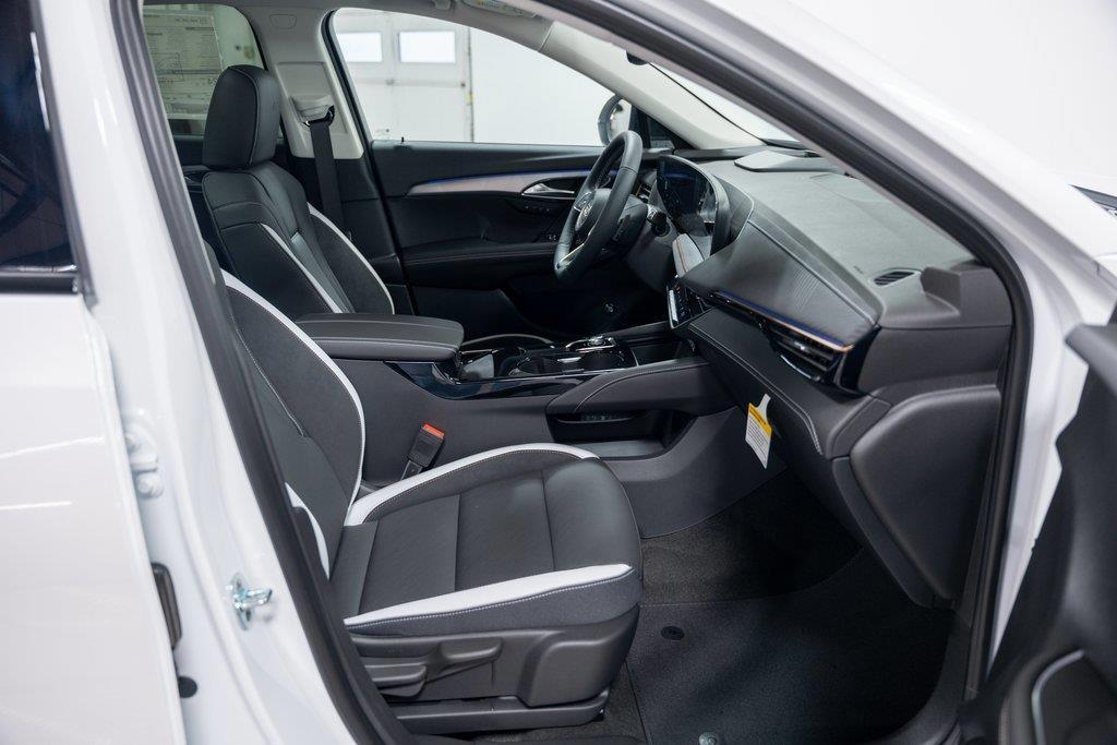 new 2025 Buick Envision car, priced at $40,335