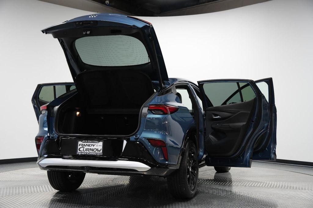 new 2025 Buick Envista car, priced at $28,620