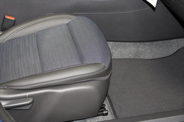 new 2025 Buick Envista car, priced at $24,130