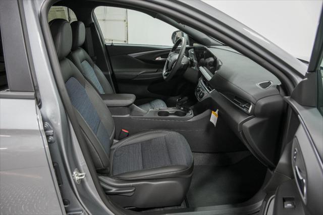 new 2025 Buick Envista car, priced at $23,580