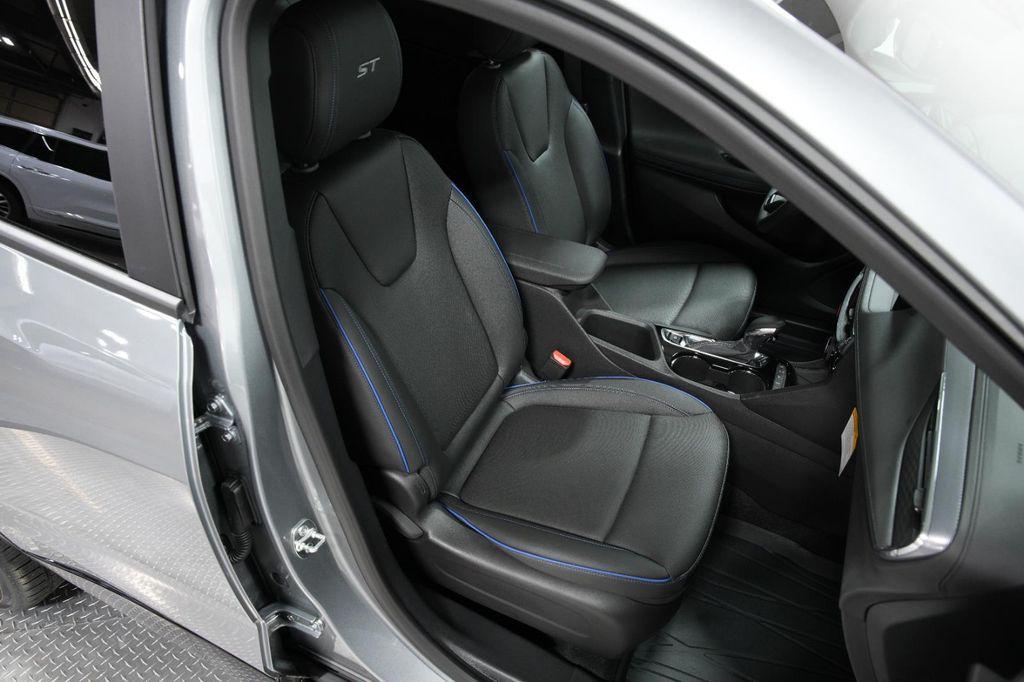 new 2026 Buick Encore GX car, priced at $27,990