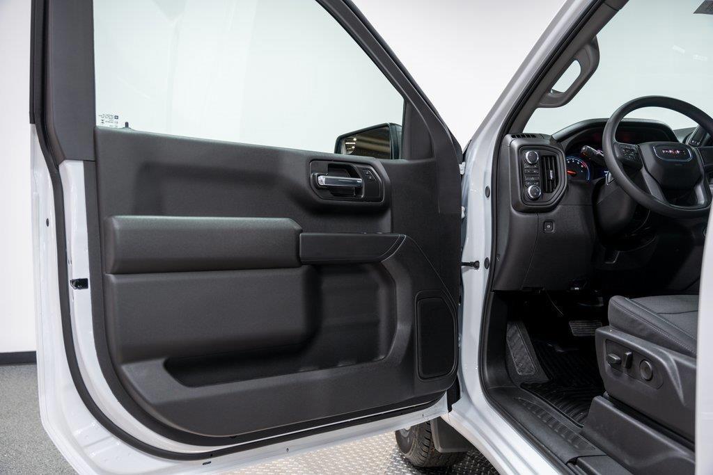 new 2025 GMC Sierra 1500 car, priced at $35,200