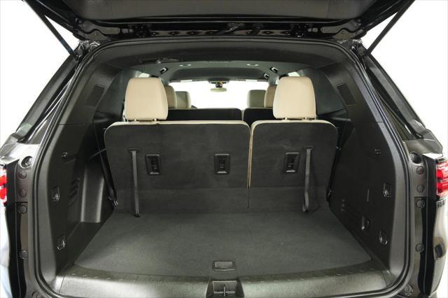used 2023 Chevrolet Traverse car, priced at $32,200