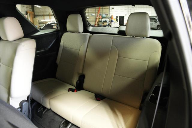 used 2023 Chevrolet Traverse car, priced at $32,200