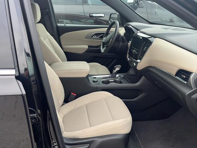 used 2023 Chevrolet Traverse car, priced at $32,700
