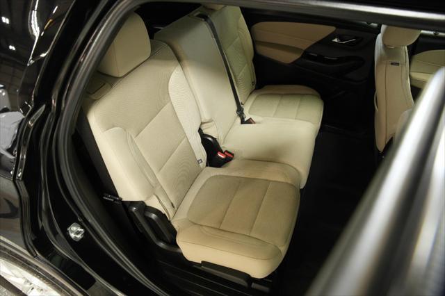 used 2023 Chevrolet Traverse car, priced at $32,200