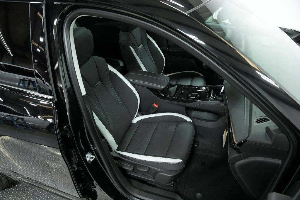 new 2025 Buick Envision car, priced at $38,435