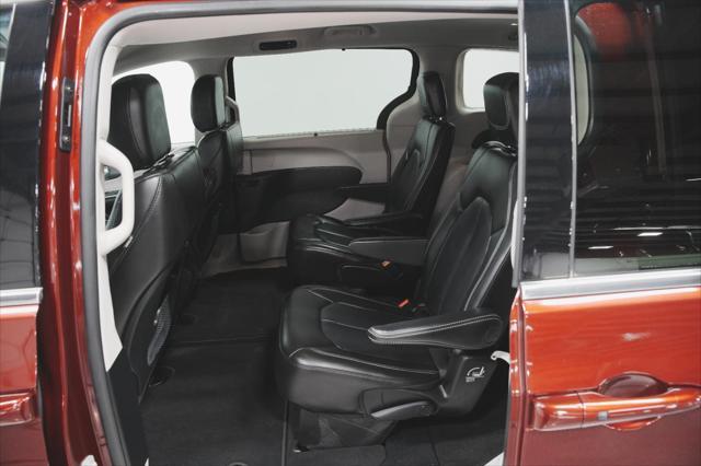 used 2023 Chrysler Pacifica car, priced at $22,994
