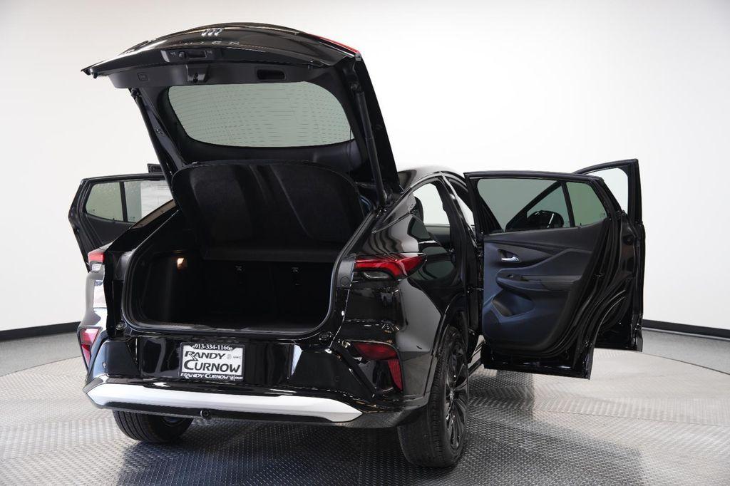 new 2025 Buick Envista car, priced at $28,320
