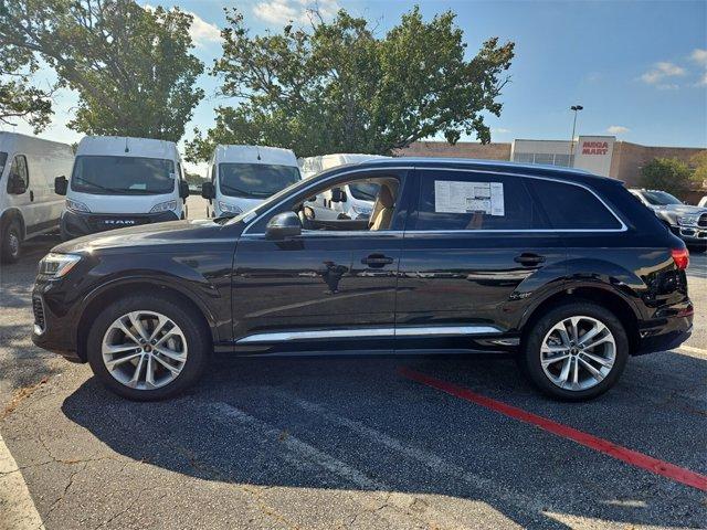 new 2025 Audi Q7 car, priced at $73,655