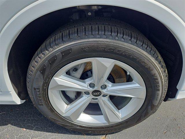 used 2025 Audi Q7 car, priced at $65,070