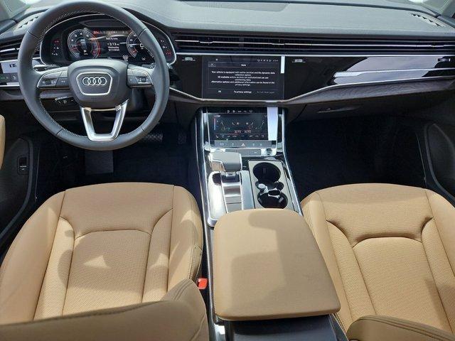 new 2025 Audi Q7 car, priced at $72,655