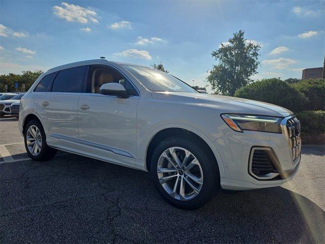 new 2025 Audi Q7 car, priced at $73,800