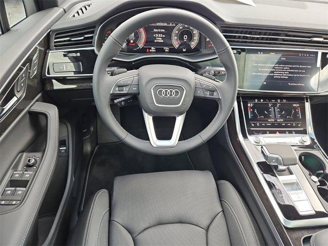 new 2025 Audi Q7 car, priced at $79,350