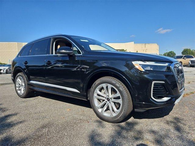 new 2025 Audi Q7 car, priced at $73,800