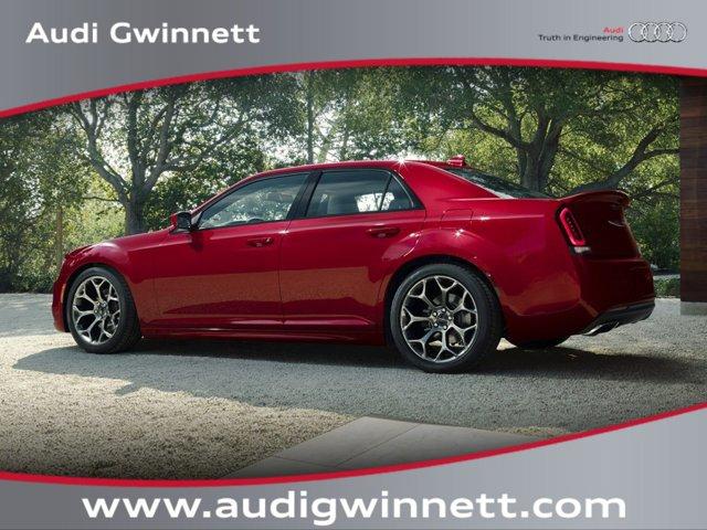 used 2019 Chrysler 300 car