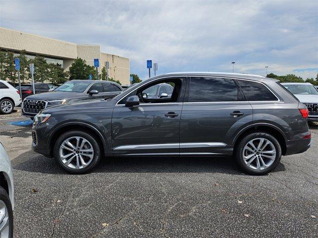 new 2025 Audi Q7 car, priced at $69,655