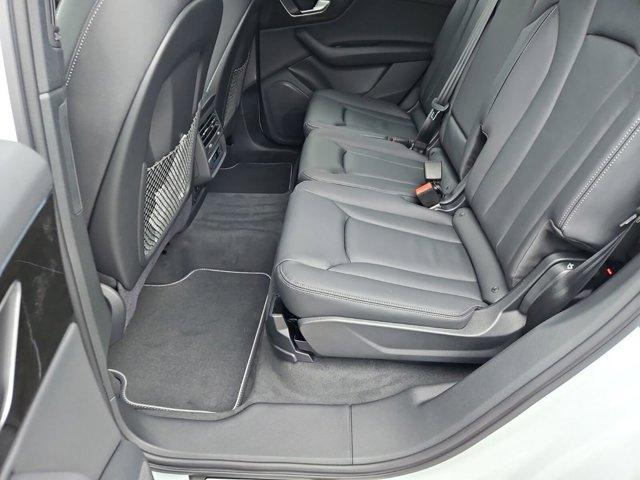 new 2025 Audi Q7 car, priced at $66,900