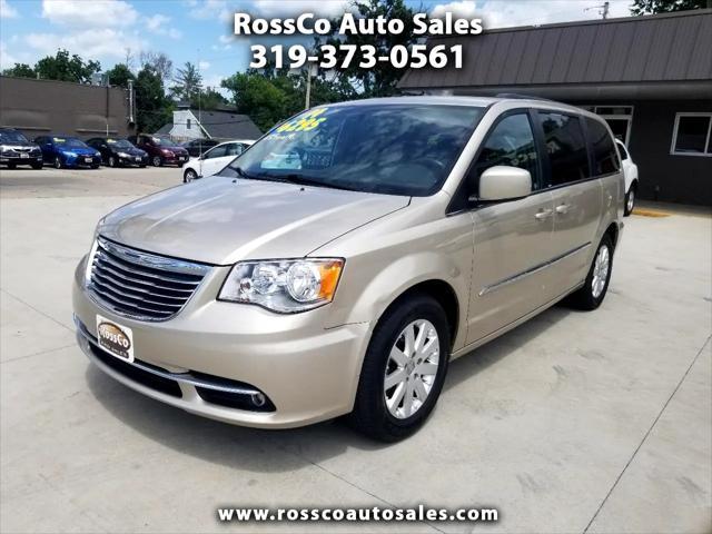 used 2014 Chrysler Town & Country car, priced at $6,295