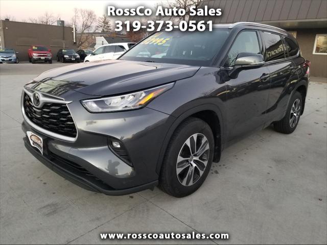 used 2020 Toyota Highlander car, priced at $32,995