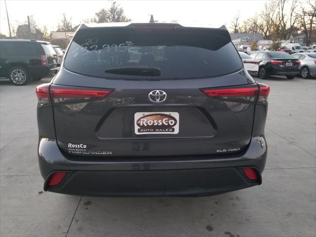 used 2020 Toyota Highlander car, priced at $32,995