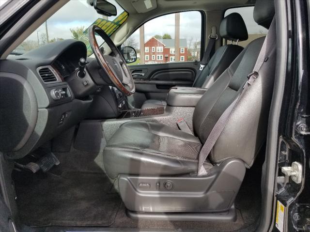 used 2014 GMC Yukon XL car, priced at $11,995