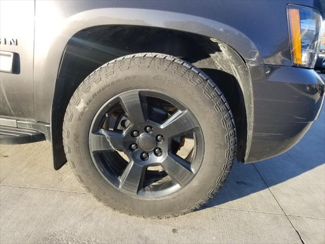 used 2010 Chevrolet Suburban car, priced at $5,995