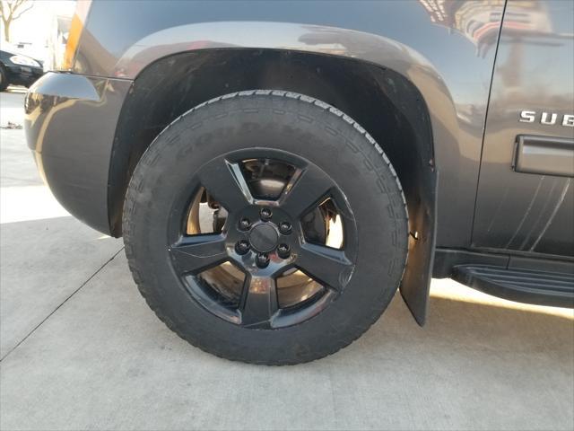 used 2010 Chevrolet Suburban car, priced at $5,995