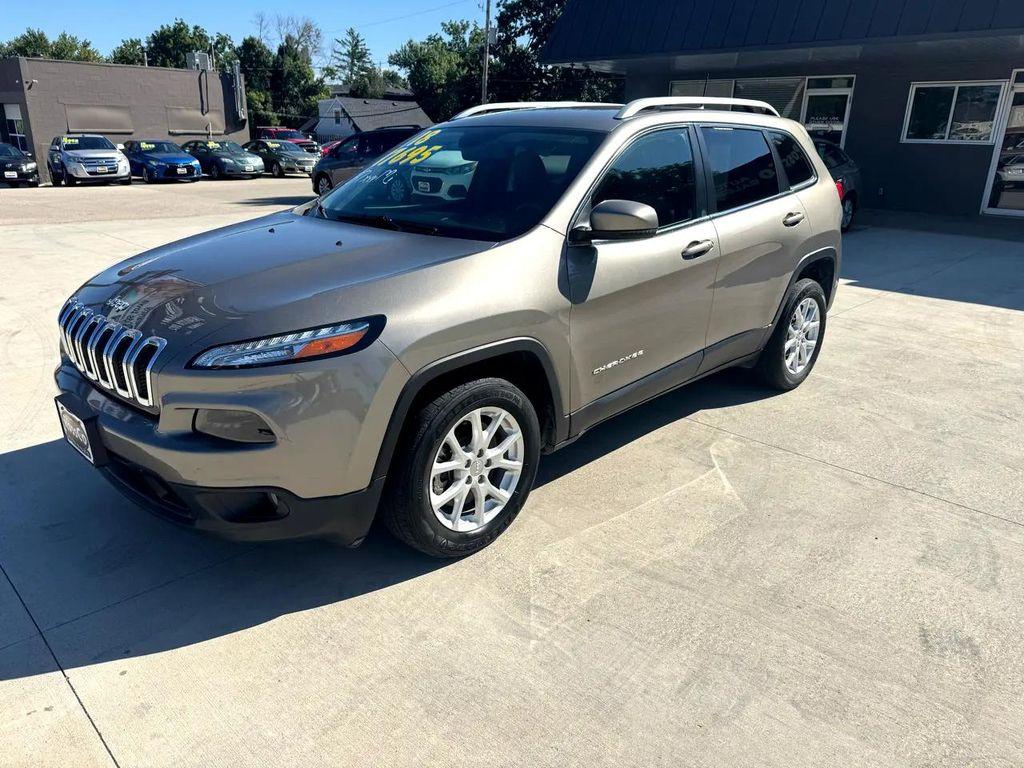 used 2018 Jeep Cherokee car, priced at $16,995