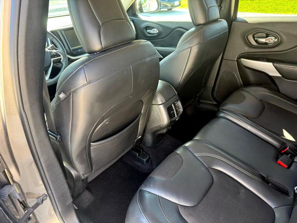 used 2018 Jeep Cherokee car, priced at $16,995