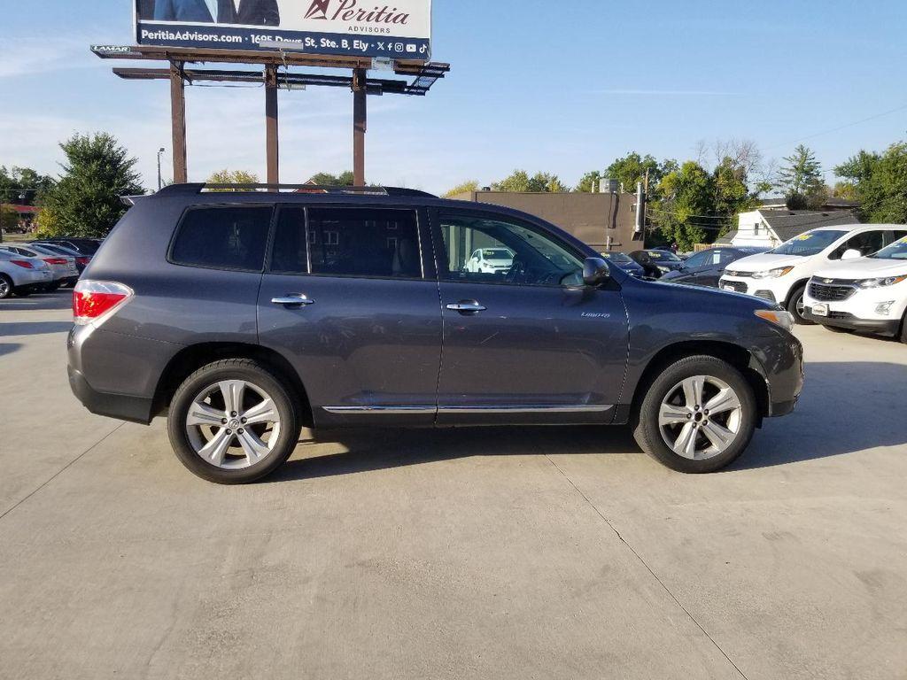used 2013 Toyota Highlander car, priced at $12,995