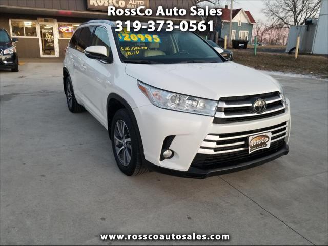 used 2018 Toyota Highlander car, priced at $20,995