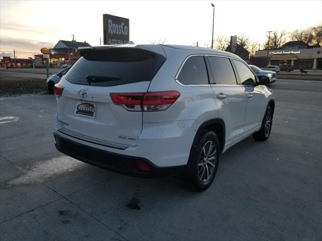 used 2018 Toyota Highlander car, priced at $20,995