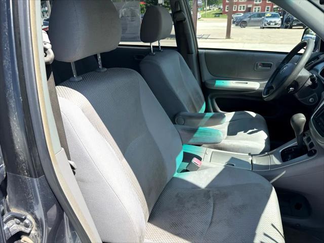used 2006 Toyota Highlander car, priced at $5,995