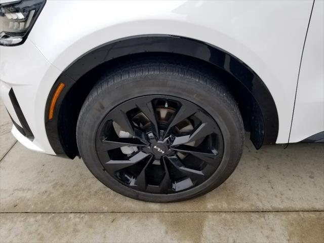 used 2022 Kia Sorento car, priced at $31,995