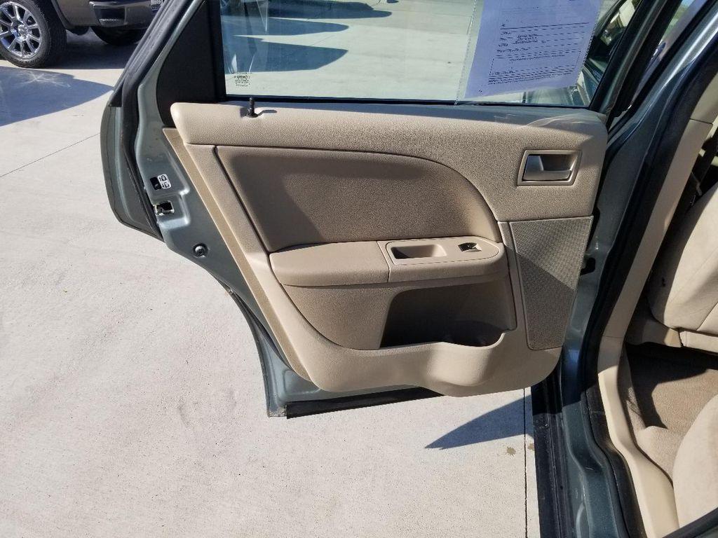 used 2005 Ford Five Hundred car, priced at $3,995