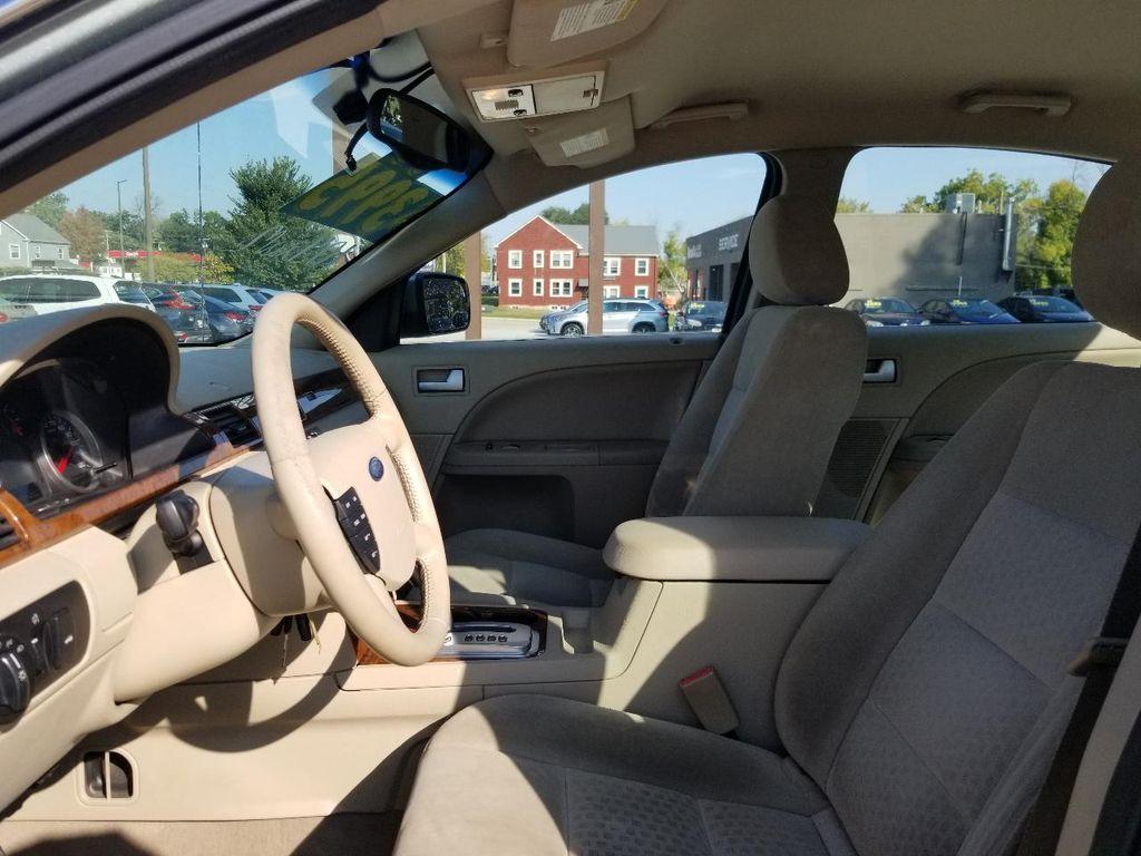 used 2005 Ford Five Hundred car, priced at $3,995