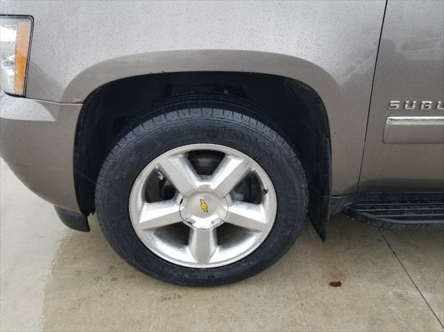 used 2012 Chevrolet Suburban car, priced at $5,995