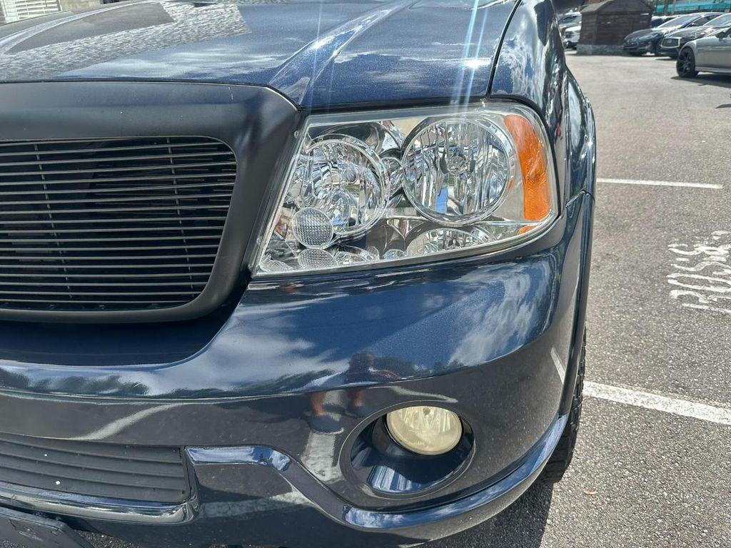 used 2004 Lincoln Navigator car, priced at $4,995