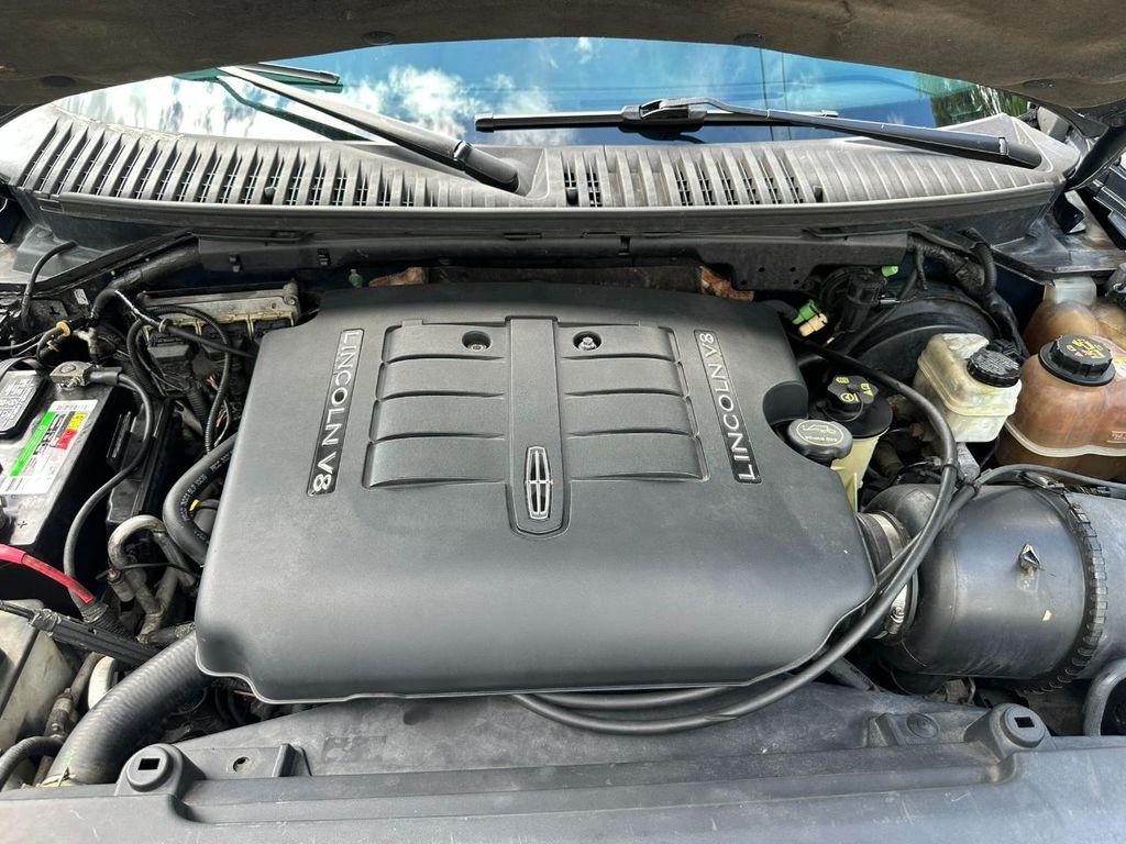 used 2004 Lincoln Navigator car, priced at $4,995